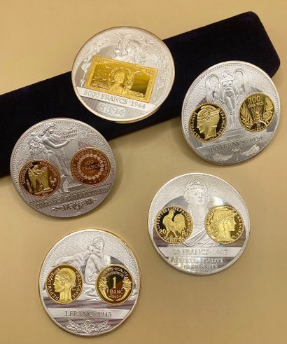 MONNAIE DE PARIS 
A set of collector's coins...