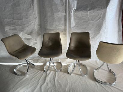 Michel CHARRON (né en 1952)
Suite de 4 chaises...