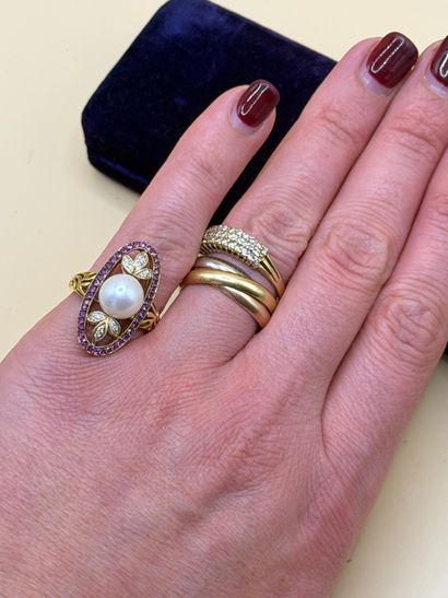 18K (750/1000) yellow gold cocktail ring...