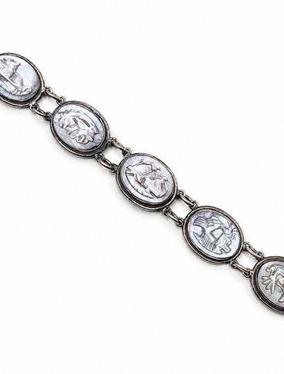 Joli bracelet articulé en argent (min. 800/1000)...