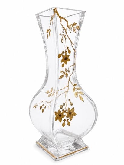 BACCARAT 
Vase soliflore à panse enflée et...