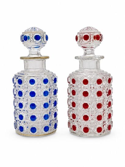 BACCARAT 
Ensemble comprenant deux flacons...