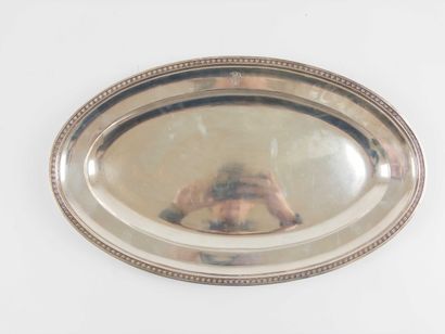 Delheid. 
Oval dish decorated with a frieze...