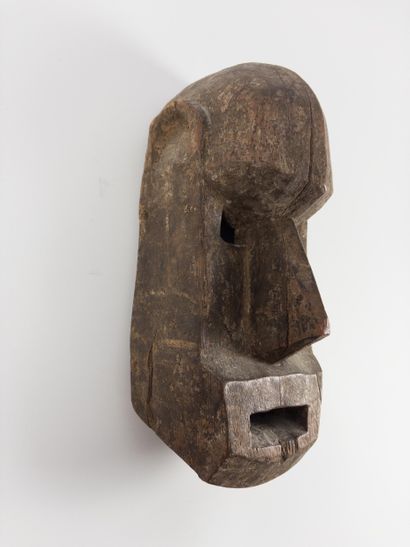 Dogon. 
Mask. Carved wood. Mali. Height :...