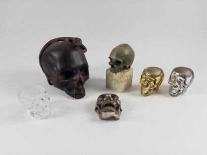 Vanities.
Six pieces in wax, glass, stone...