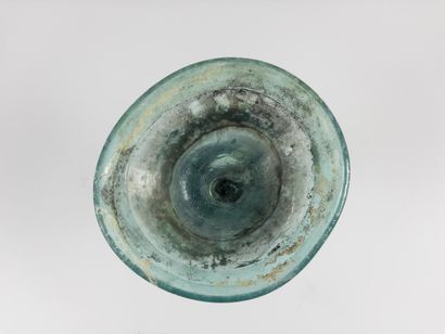 Oil lamp. 
Roman or Islamic art. Second half...