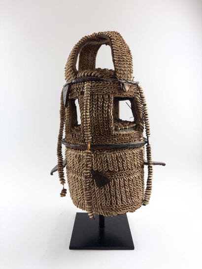Yoruba.
Soul receptacle (Ori Island). Cowries,...