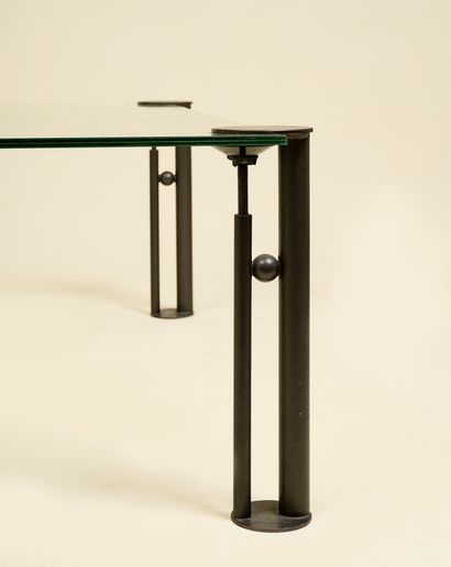 Philippe STARCK (Né en 1949)
'Joe Ship'
Table...