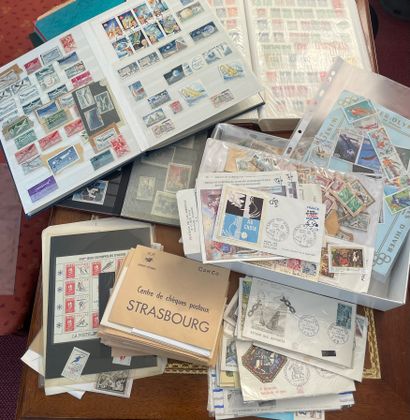 Monde : Timbres du Monde dont Thématique,...