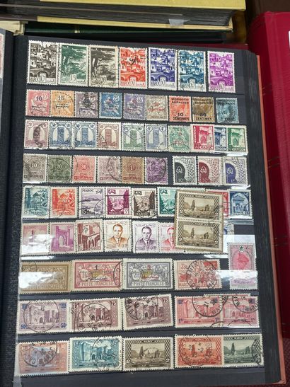 Faciale + Monde : Timbres de France Moderne...