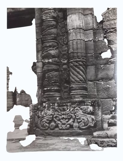 Important set of photographs including prints...