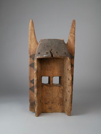 Masque Dogon, Mali
Bois, pigments
H : 45...