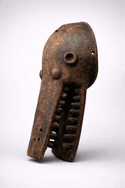 Masque Sénoufo, Mali
Bois
H : 47 cm
Provenance...