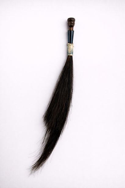 Chasse-mouche Lwena, Angola
Bois, crins
...