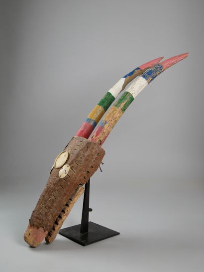 Masque Bozo, Mali
Bois, métal, peinture
H:...