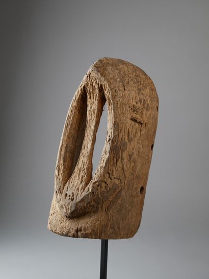 Masque singe Dogon, Mali
Bois
H 32 cm 

Masque...