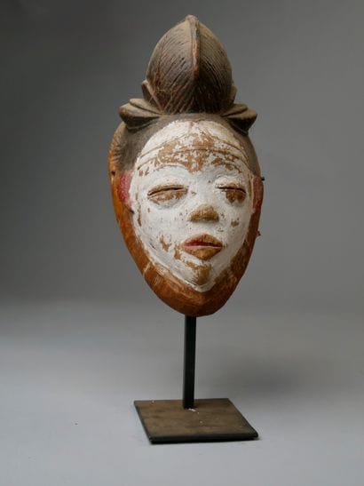 Masque Punu, Gabon
Bois, pigments
H : 32...