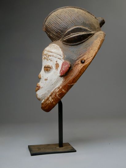 Masque Punu, Gabon
Bois, pigments
H : 32...