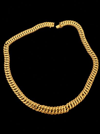 Necklace in yellow (750 thousandths) with...