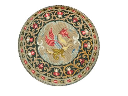 Circular stool in lacquered and gilded wood...