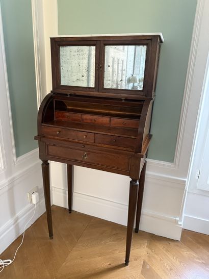 BONHEUR-DU-JOUR in mahogany and mahogany...