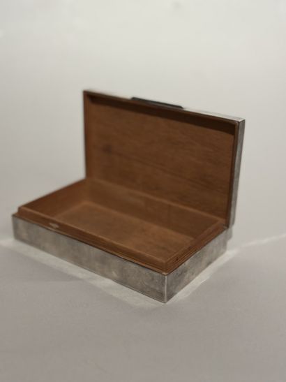 925° English silver box. Wooden interior....
