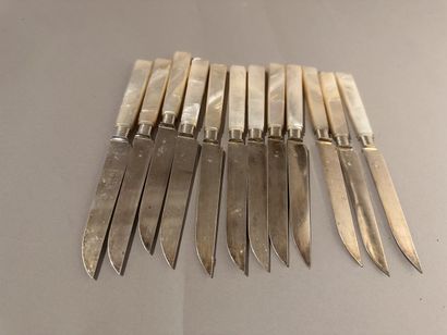 12 fruit knives, silver blade and mother-of-pearl...