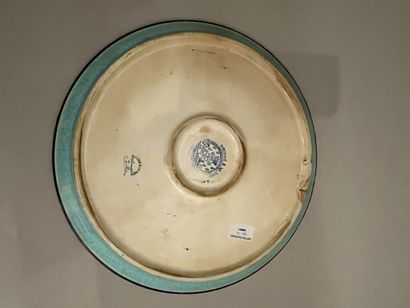 LONGWY Grand plat en émail à décor de hérons....