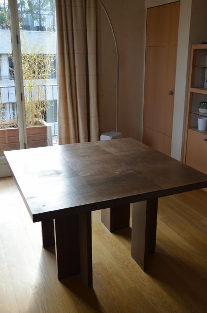 Modern work
Stained oak veneer dining table,...
