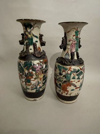 CHINE - Paire de VASES en grès de Nankin...
