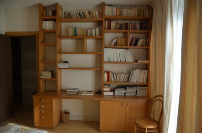 Modern work
Oak veneered library desk, rectangular...