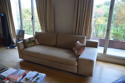 Modern work
Three-seater sofa, wood frame,...