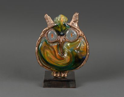 Yves LOHE (born 1947)
Owl Lamp
Gilded brass...