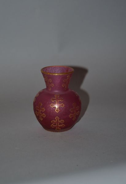 Daum Nancy 
Small baluster vase in red glass...