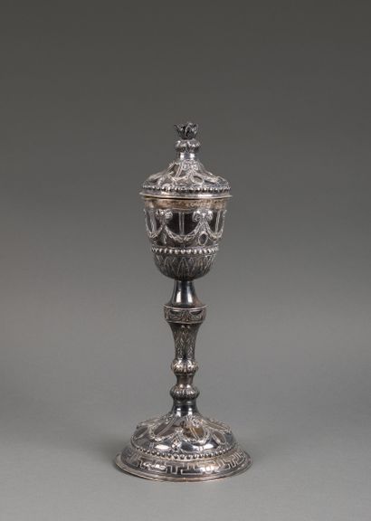 Silver-covered CIBOIRE decorated with medallions...