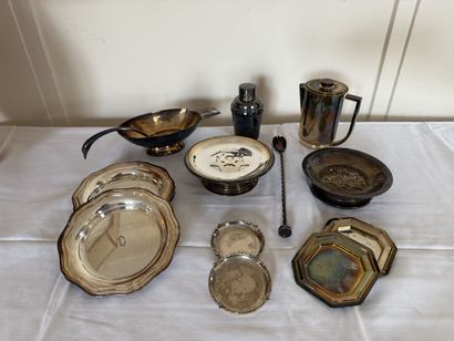 Set in SILVER METAL including: sauceboat...