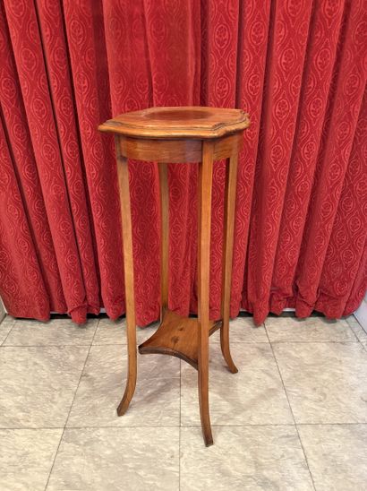 SELLETTE in natural wood, the top contoured,...
