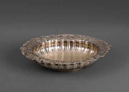 JANETTI
Large oval silver BASIN on pedestal,...