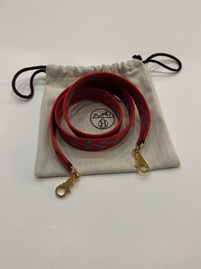 HERMES Paris 
Zigzag shoulder strap
in heart-red...