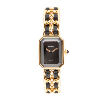 CHANEL
Montre modèle 