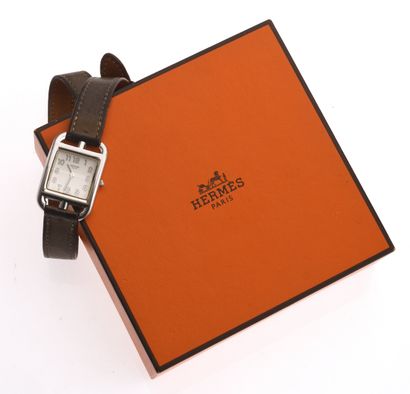 HERMES 
Cape Cod ref. CC1.210, n° 2471132...