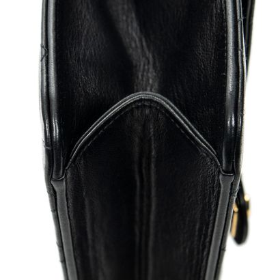 CHANEL
Sac modèle 