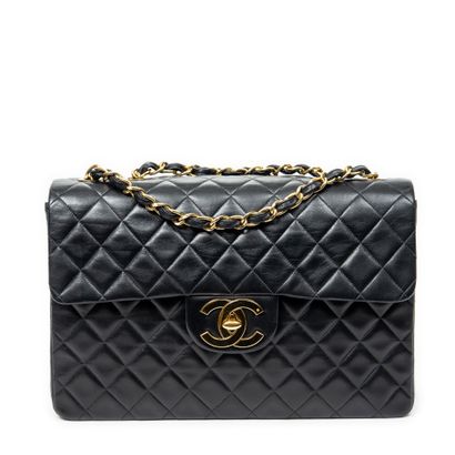 CHANEL
Sac modèle 