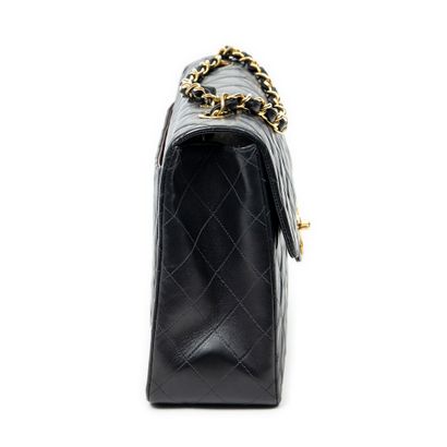 CHANEL
Sac modèle 