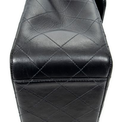 CHANEL
Sac modèle 
