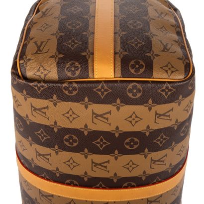 LOUIS VUITTON
50 cm 