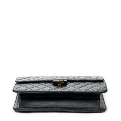CHANEL
Sac modèle 