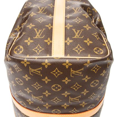 LOUIS VUITTON
Sac modèle 
