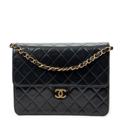 CHANEL
Sac modèle 