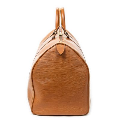 LOUIS VUITTON
Keepall